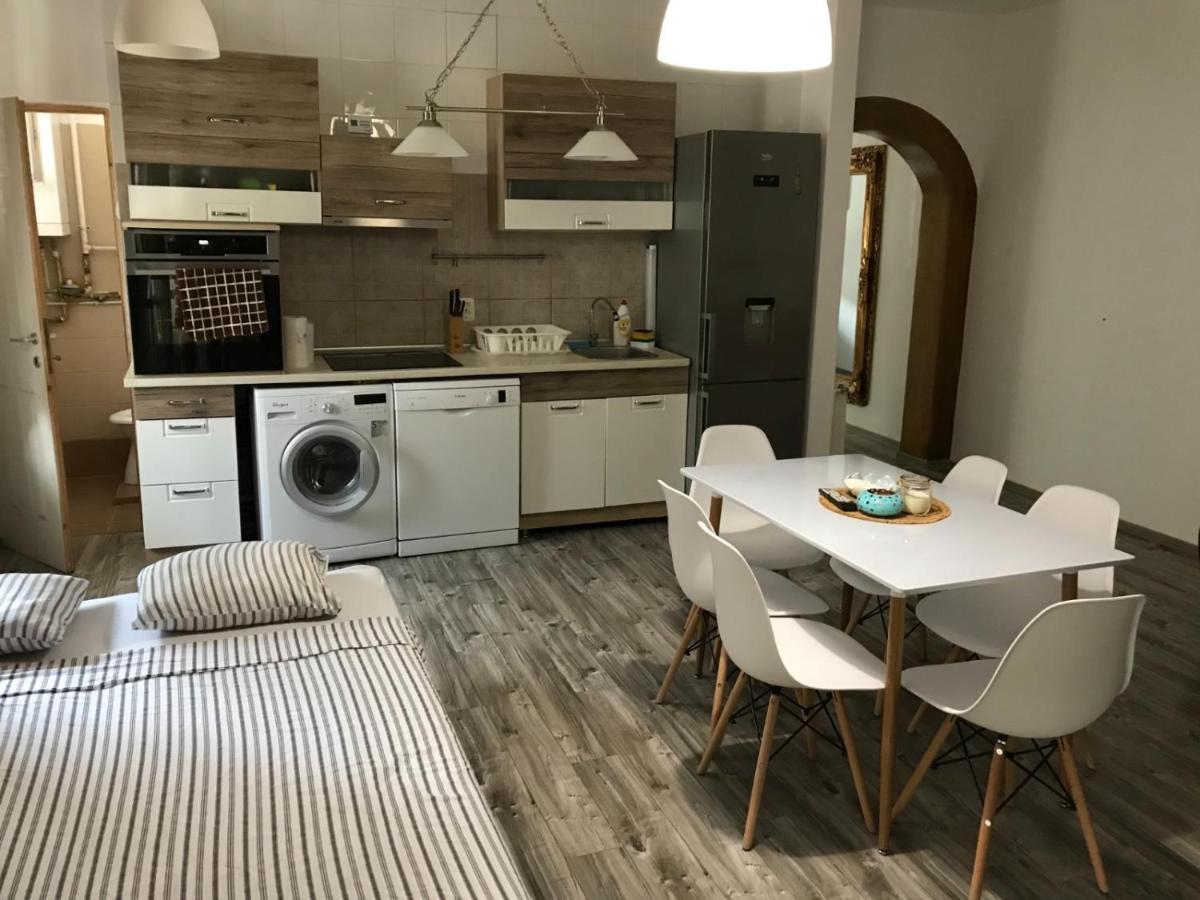 Chiro'S Apartment Năvodari Zewnętrze zdjęcie